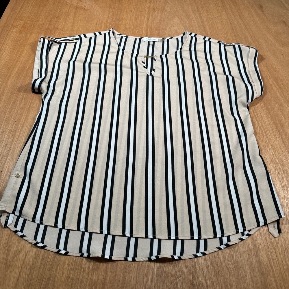 Calvin Klein Blouse Women XL Beige Black White Striped Short Sleeve M9FAZ678